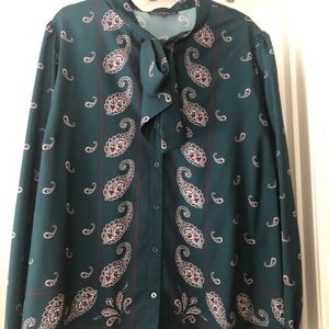 Paisley blouse with neck bow
